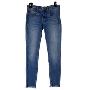 KanCan Distressed Size 26 Jeans